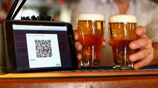 開放前夜，二維碼支付卷土重來